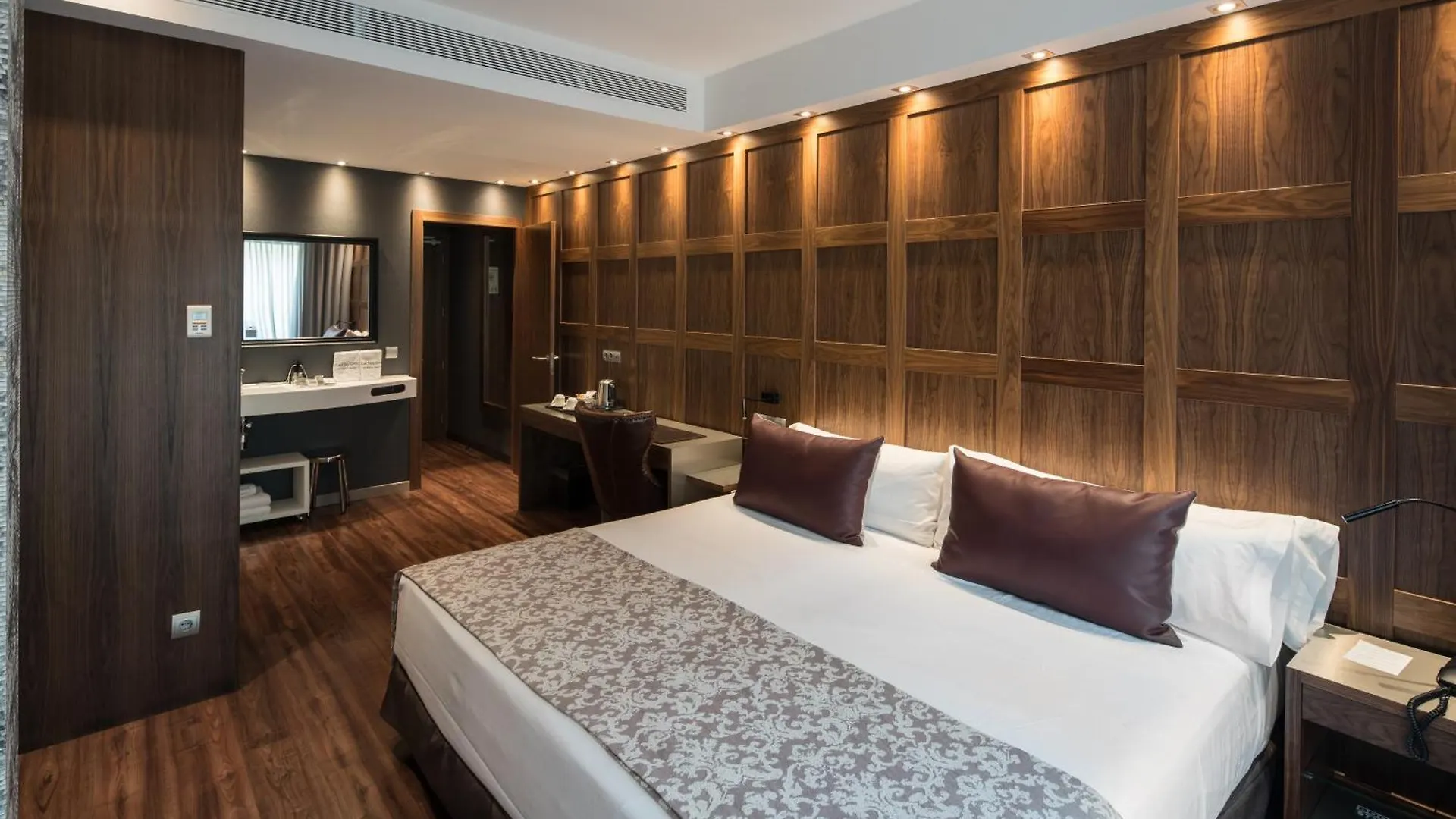 ****  Catalonia Plaza Catalunya Hotel Barcelona Spain