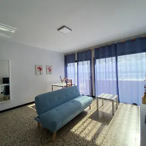 https://apartamentos-rocamar.in-canary-islands.com