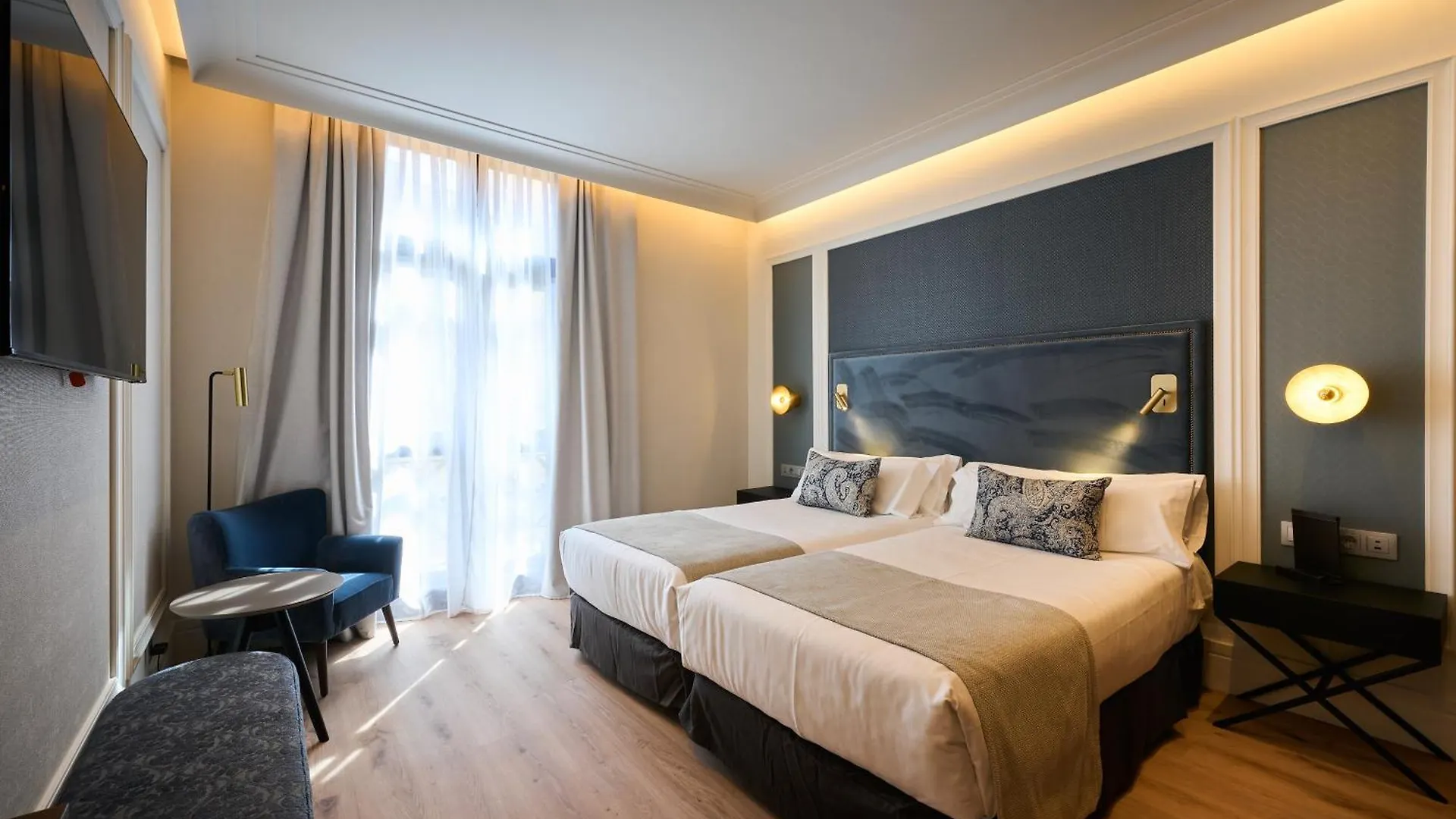 Catalonia Plaza Catalunya Hotell Barcelona 4*,